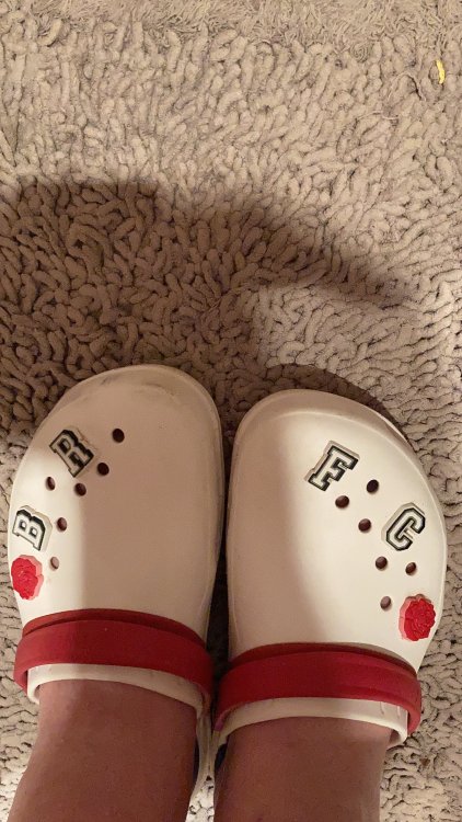 crocs.JPG