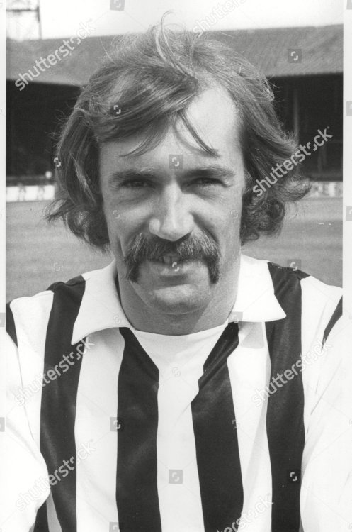 jack-lewis-grimsby-town-fc-footballer-box-707-6030816120-a-jpg-shutterstock-editorial-5900633a.thumb.jpg.d863c0ab8b255d1e3523ae562f243c65.jpg