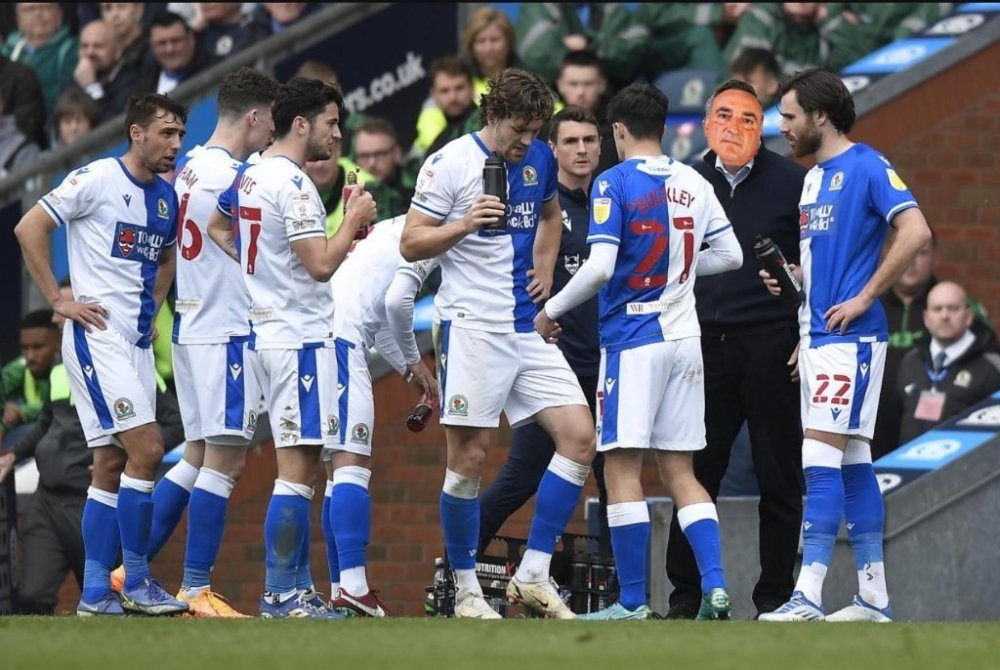 Screenshot_20220527-165912_Photo Editor Pro - Polish.jpg